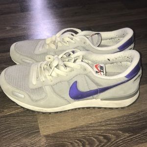 Nike Air Vintage Runner